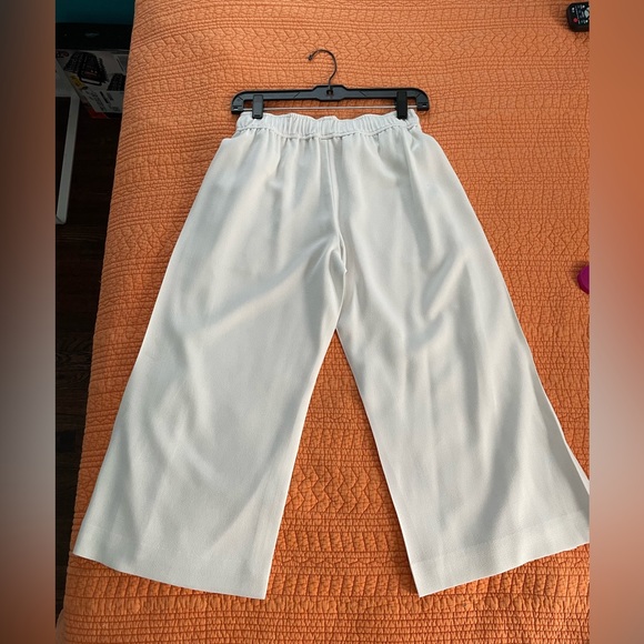 White Club Monaco Slit Capris - Size 00 - Picture 2 of 5